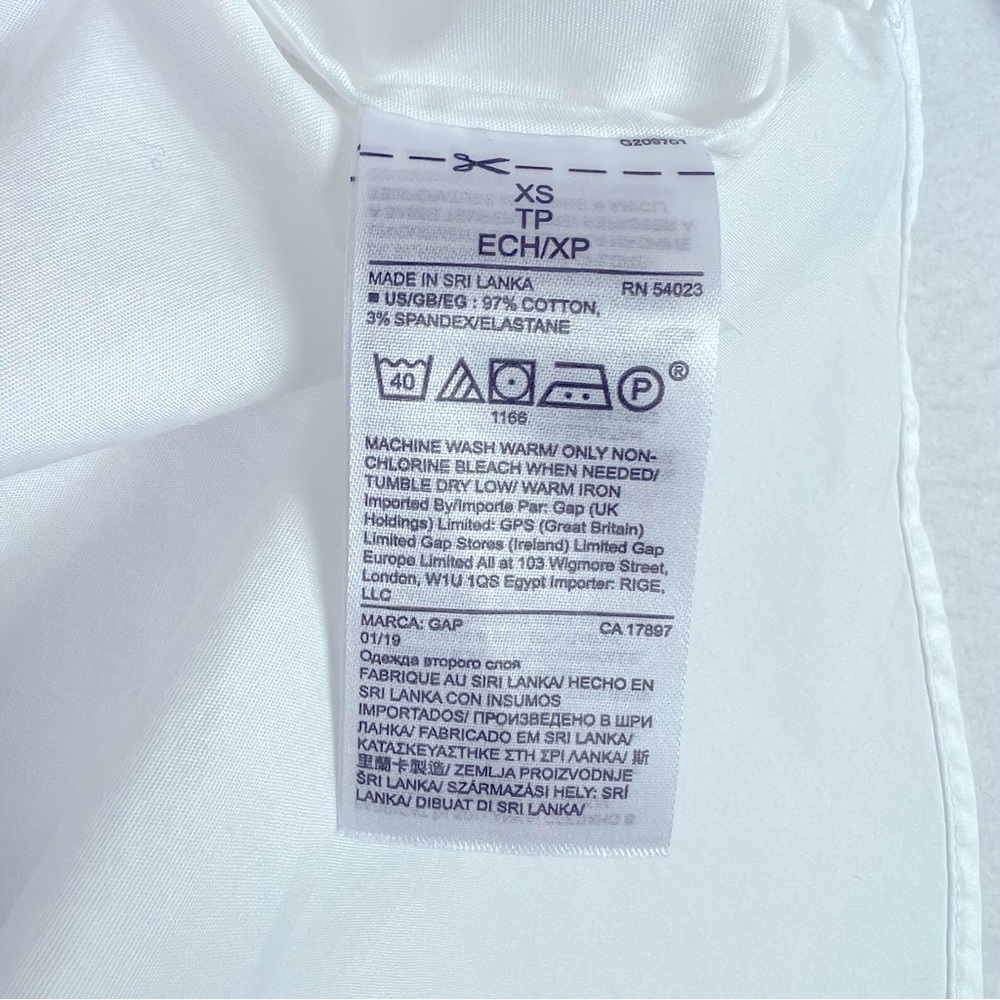Gap maternity tailored optic white button  down shirt  size: extra small NWT - Picture 6 of 12